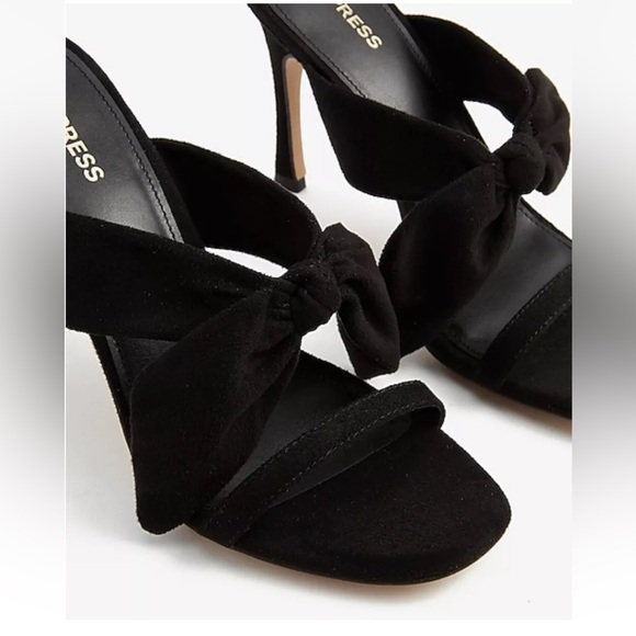 Express Shoes - Express Black Slip On Sandals In Black- Size 9.5- New!!!🖤